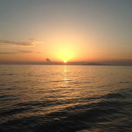 Farosardo ベッド・アンド・ブレックファスト 3*