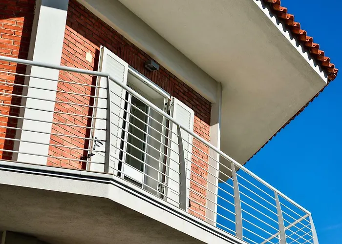 Farosardo Bed & Breakfast 3*