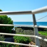 فندق مبيت وإفطار Farosardo 3*